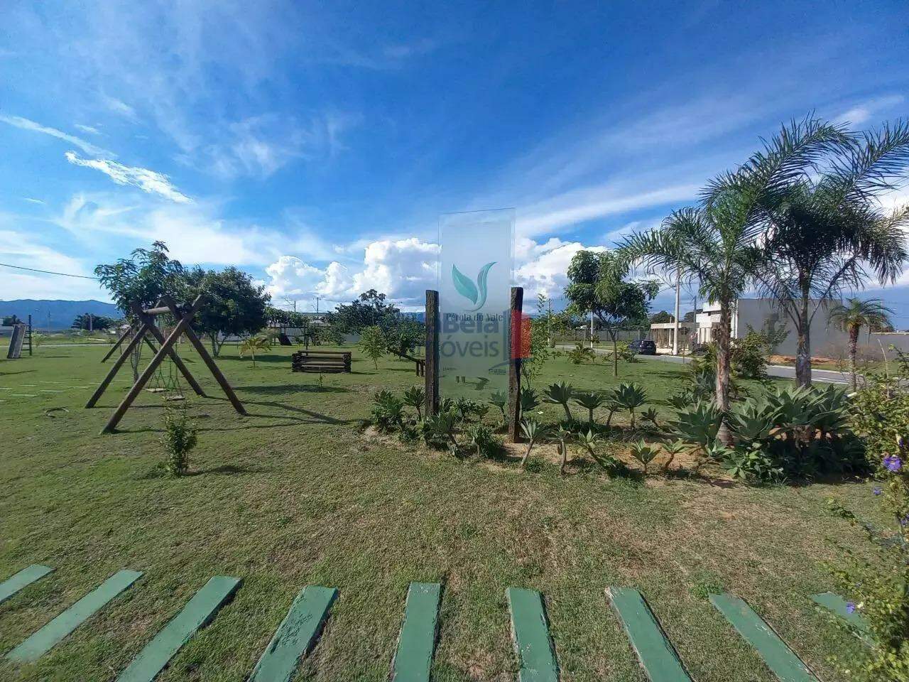 Lote em condomínio à venda no Guedes: