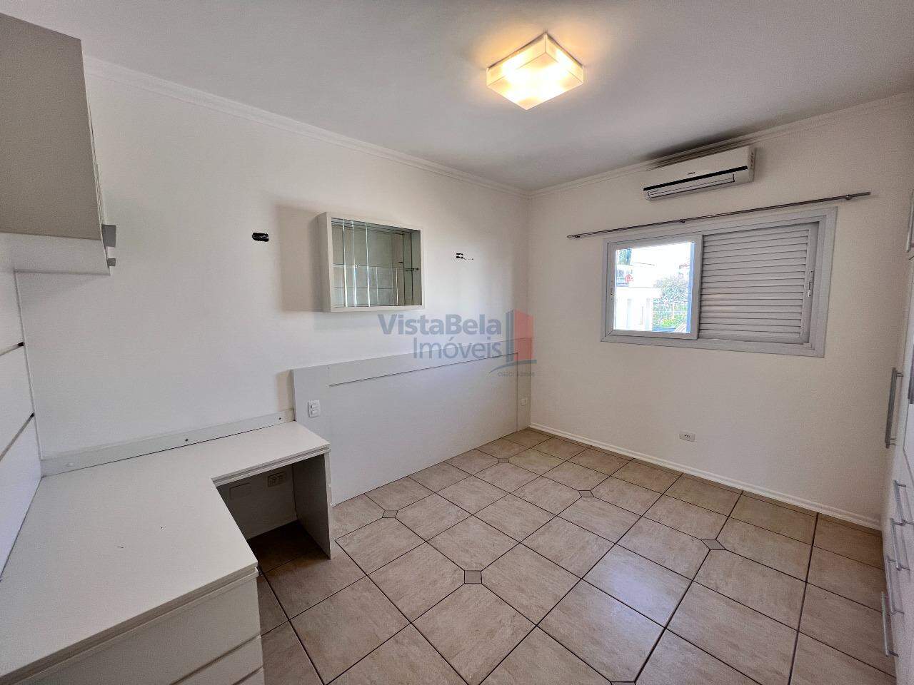 Casa em Condomínio para aluguel no Condominio Village Taubate: 
