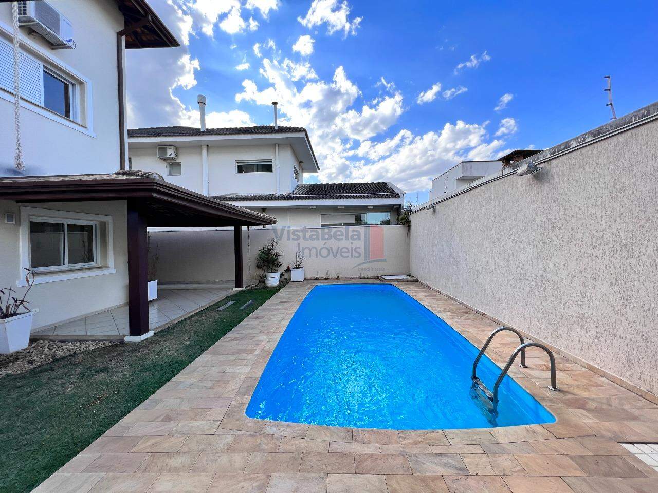 Casa em Condomínio para aluguel no Condominio Village Taubate: 