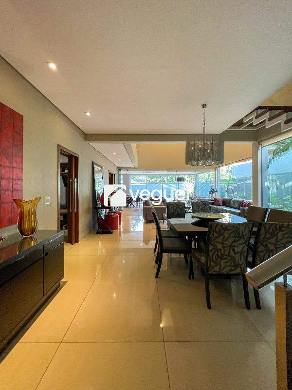 Casa em condomínio à venda no Jardim Botânico: 