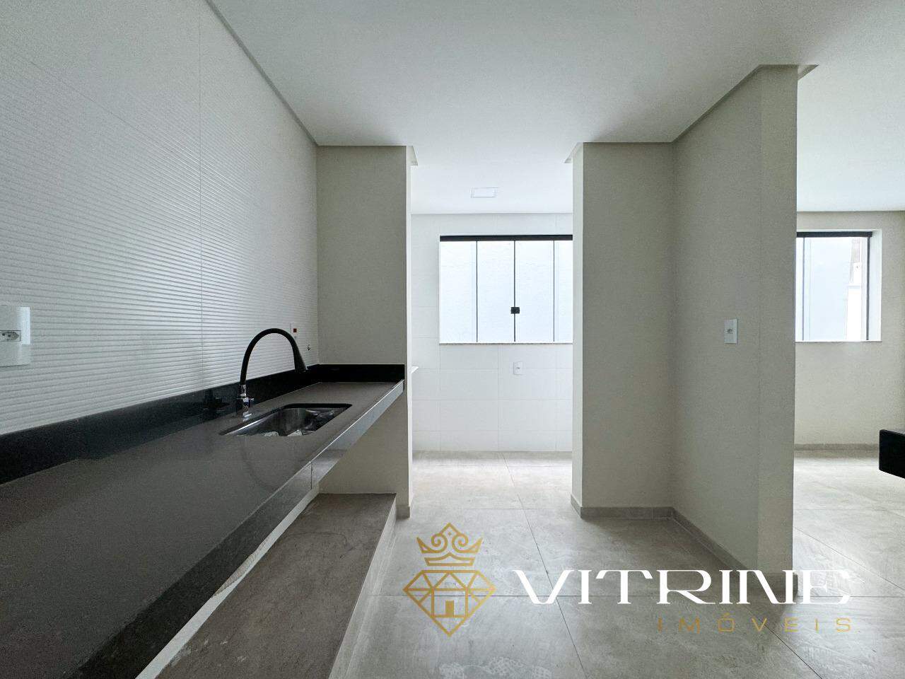 Apartamento à venda no Manoel Valinhas : 