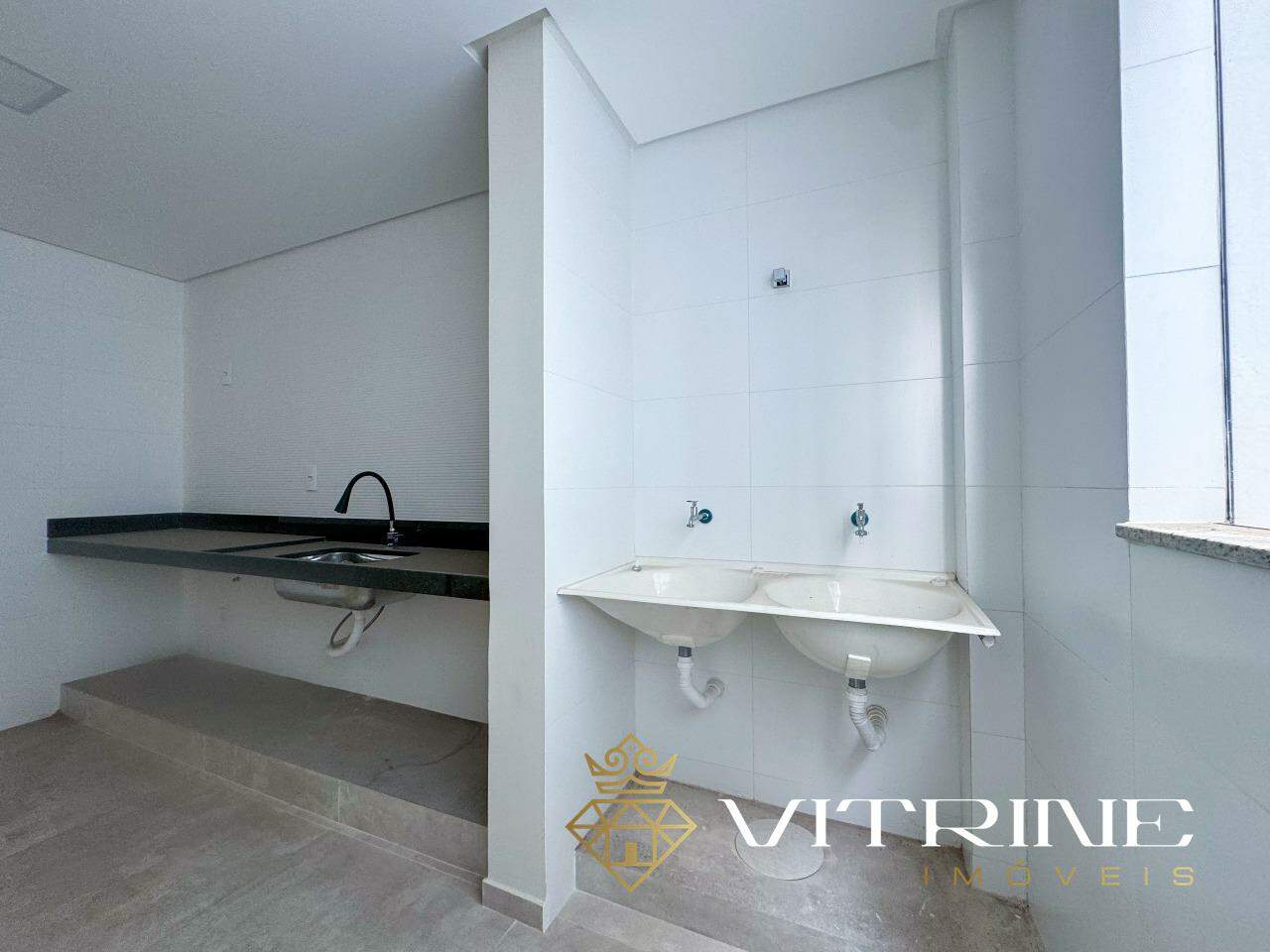Apartamento à venda no Manoel Valinhas : 