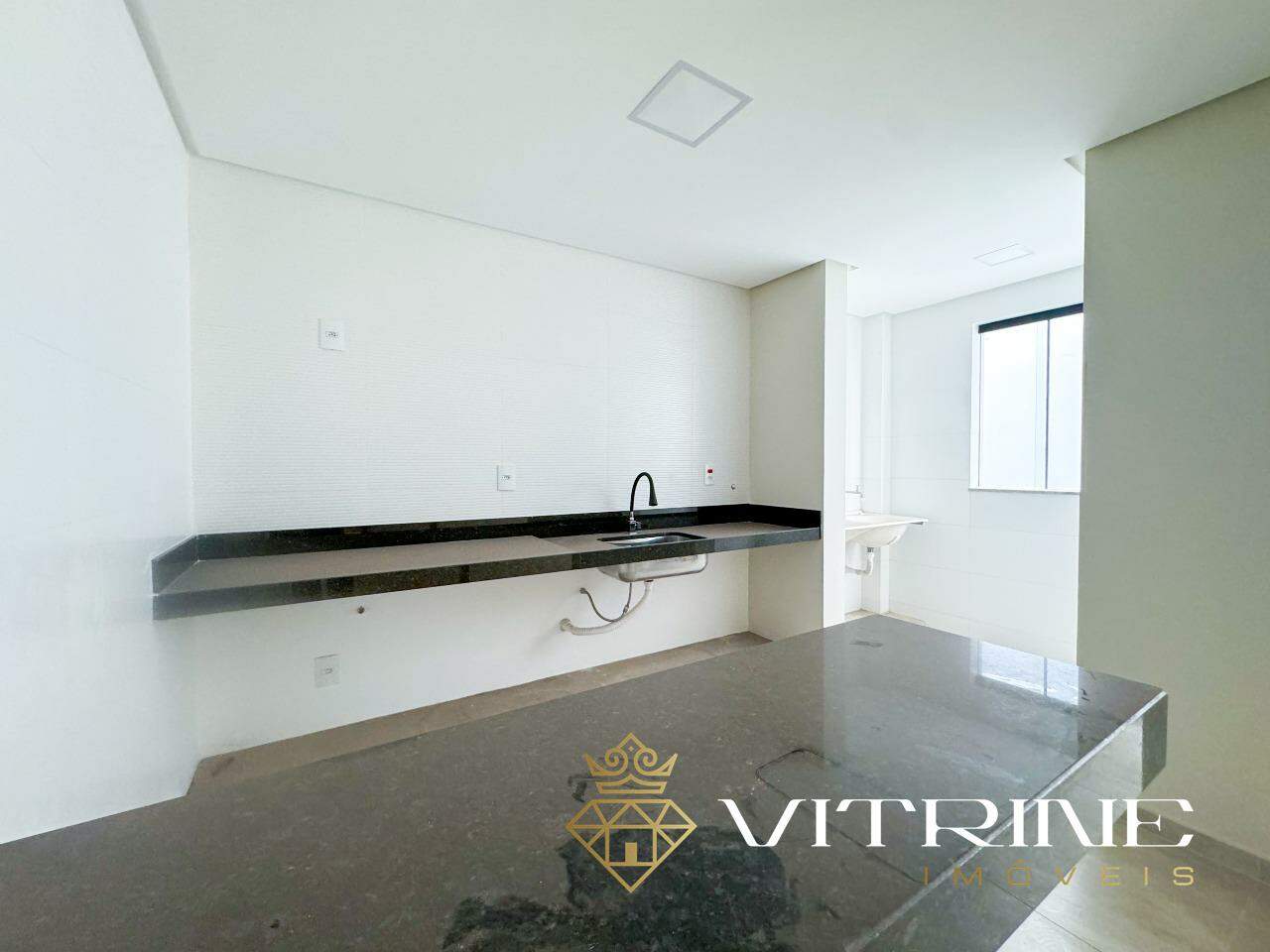 Apartamento à venda no Manoel Valinhas : 