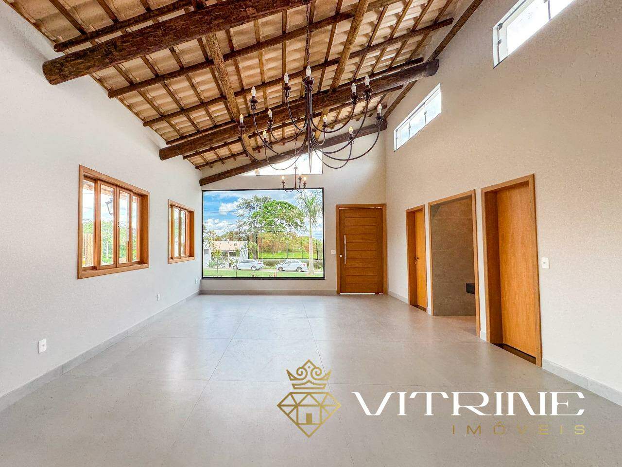 Casa à venda no Condomínio Balneário do Lago: 