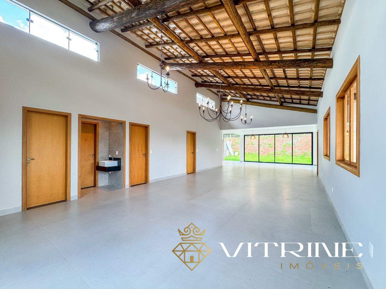 Casa à venda no Condomínio Balneário do Lago: 