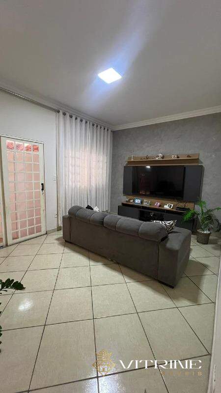 Casa à venda no Jardim das Acácias: 