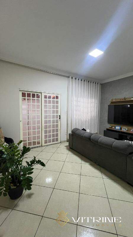 Casa à venda no Jardim das Acácias: 