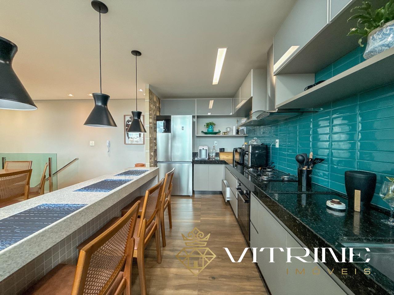 Cobertura à venda no Manoel Valinhas : 