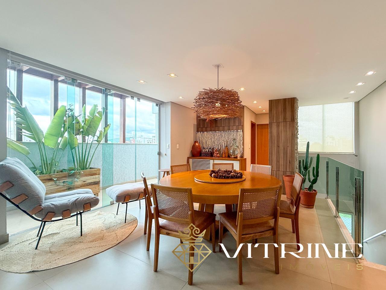 Cobertura à venda no Manoel Valinhas : 