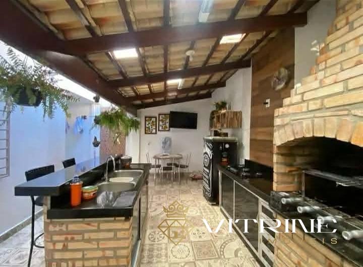 Casa à venda no Halim Souki: 