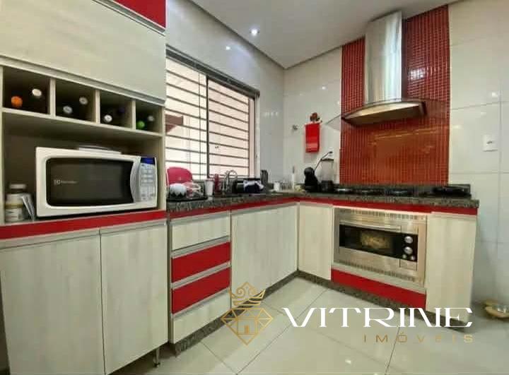 Casa à venda no Halim Souki: 