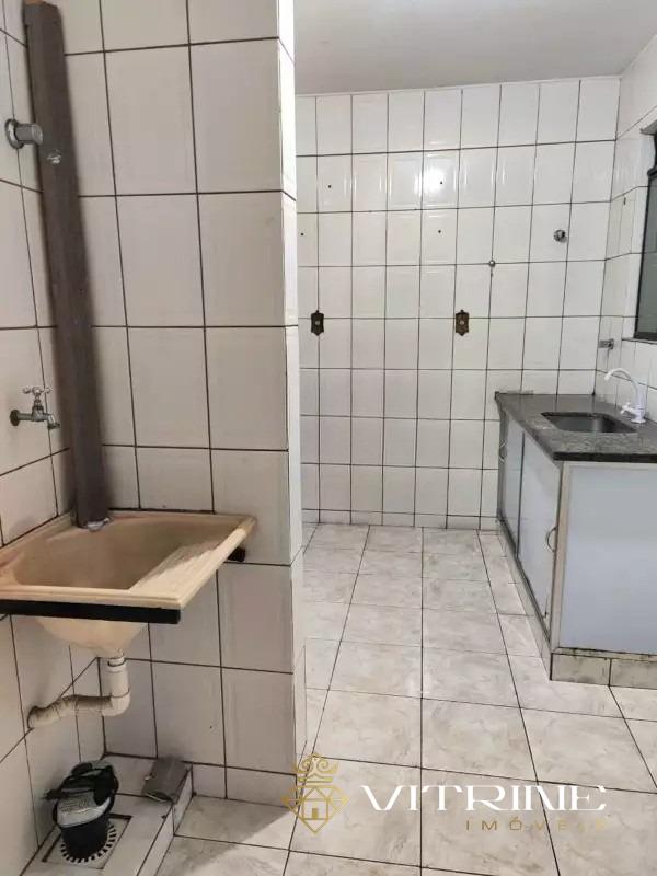 Apartamento à venda no Manoel Valinhas : 