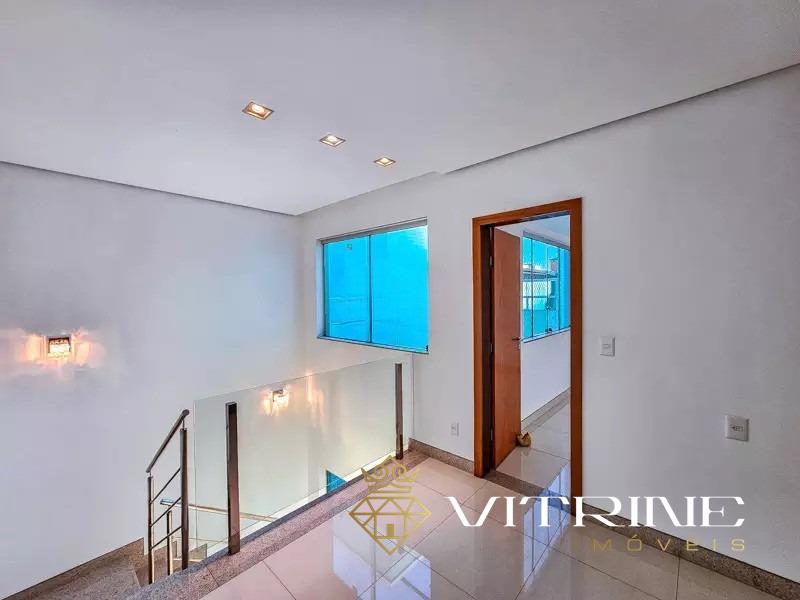 Cobertura à venda no Santo Antonio: 