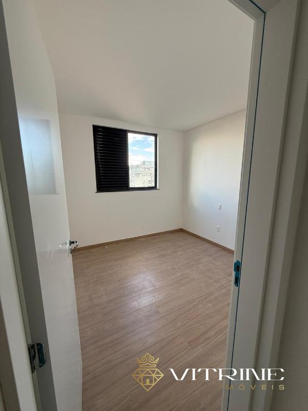 Apartamento à venda no Santa Clara : 