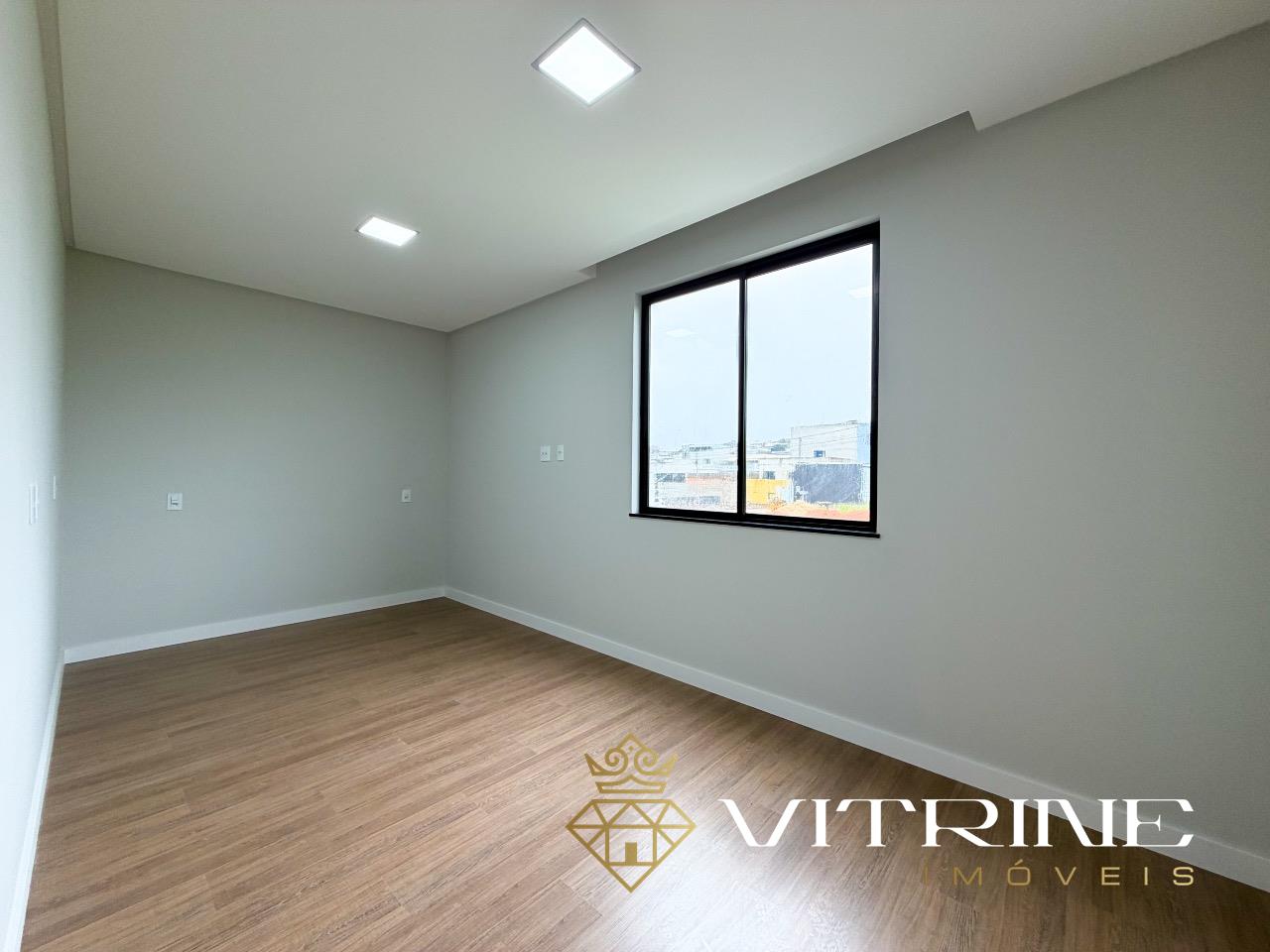 Casa à venda no Fabio Notini : 