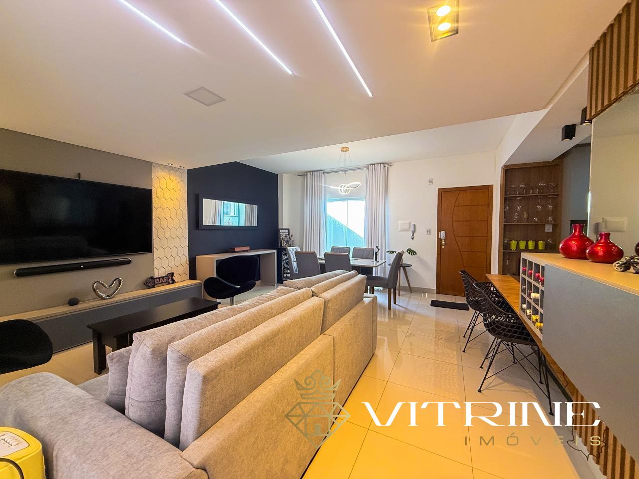 Apartamento à venda no Manoel Valinhas : 