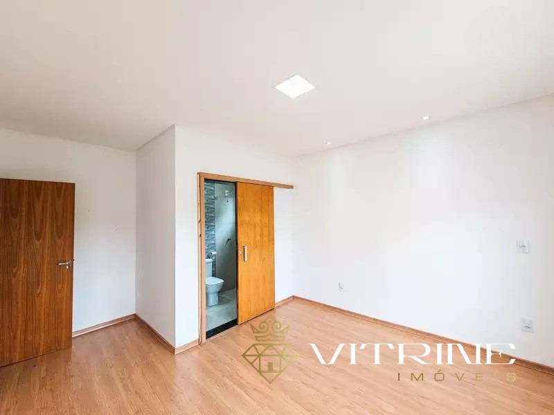 Casa à venda no Planalto: 