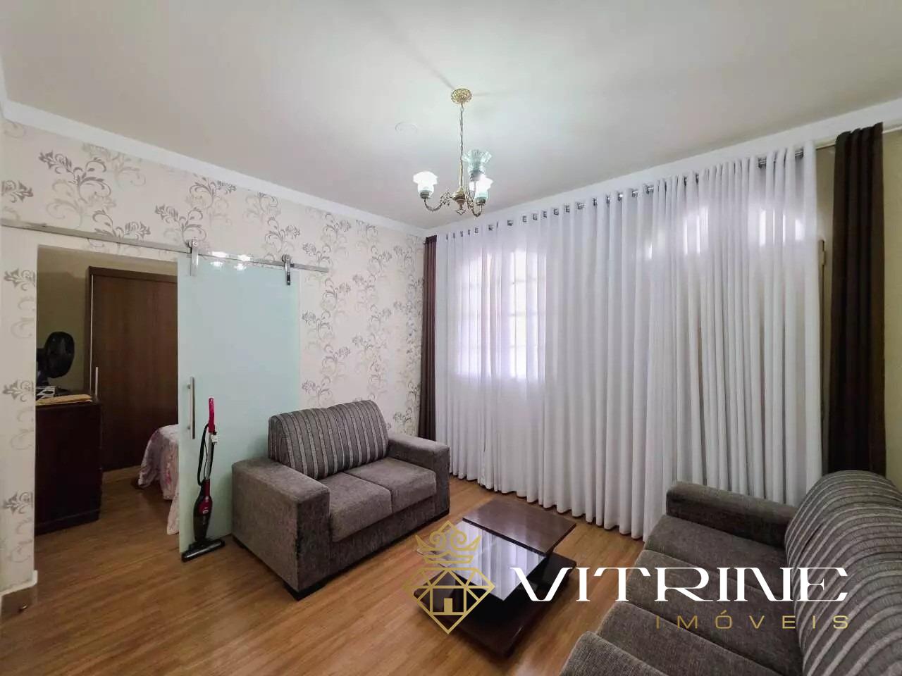 Casa à venda no Planalto: 