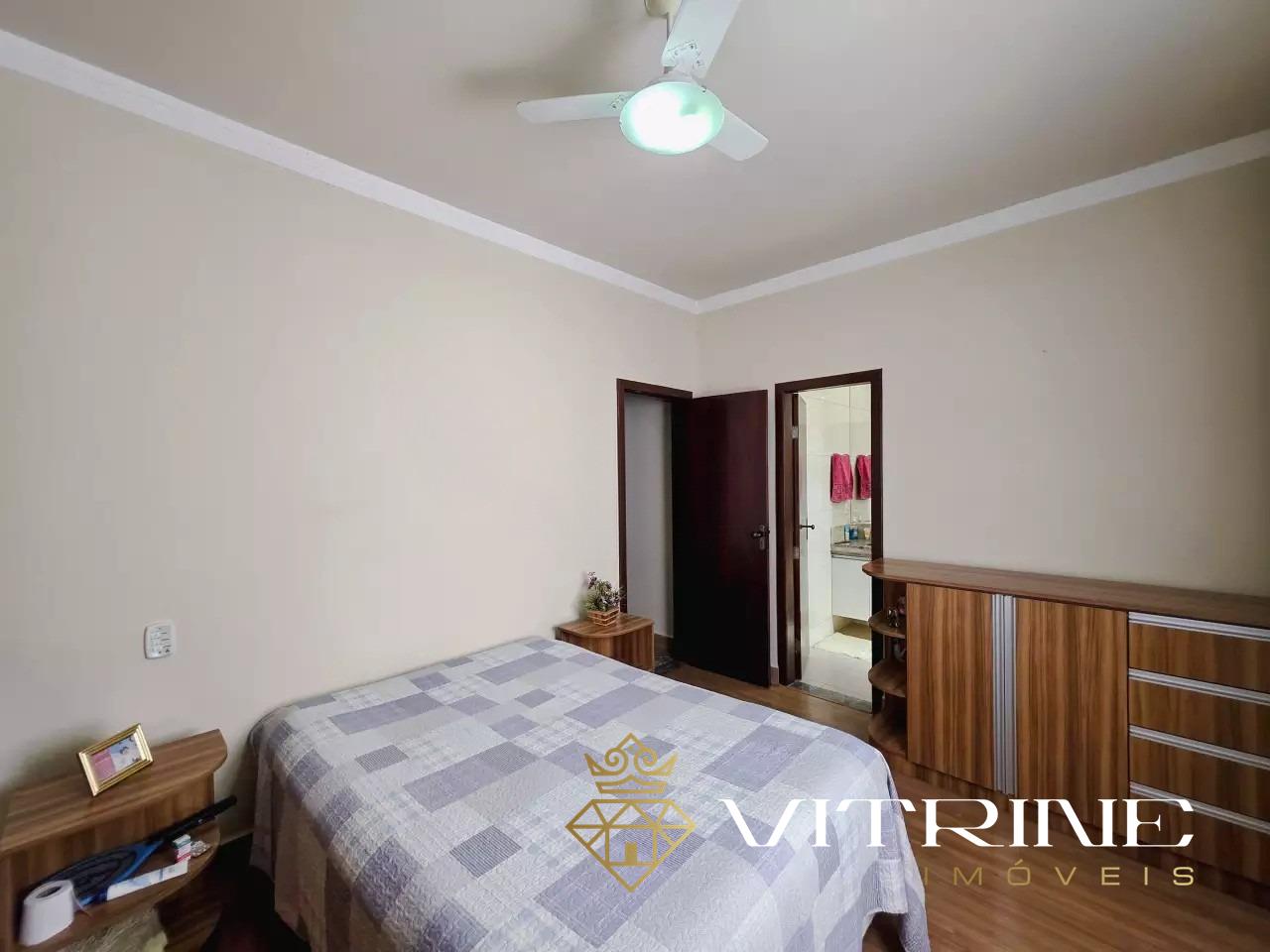 Casa à venda no Planalto: 