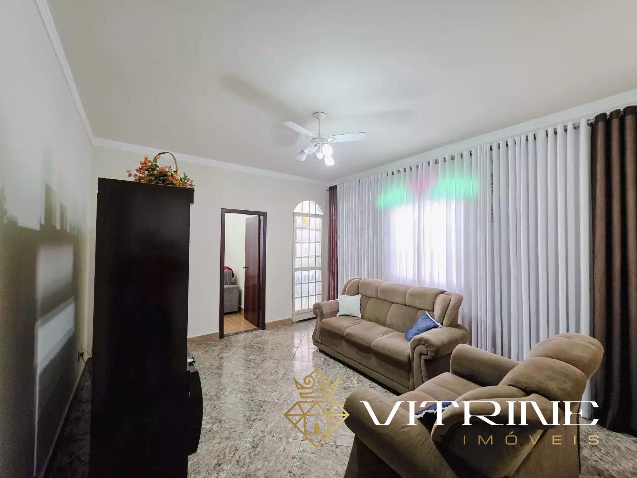 Casa à venda no Planalto: 