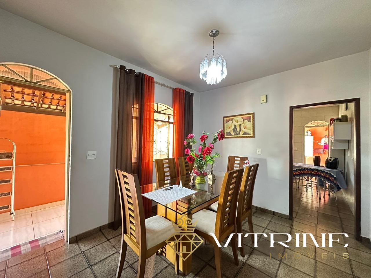 Casa à venda no Manoel Valinhas : 