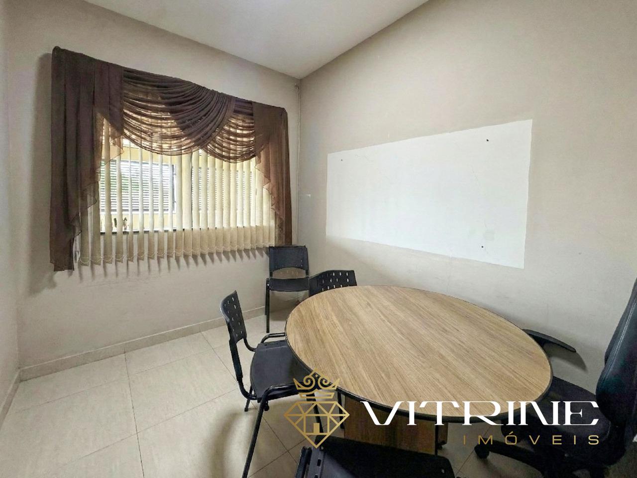 Casa à venda no Belvedere : 