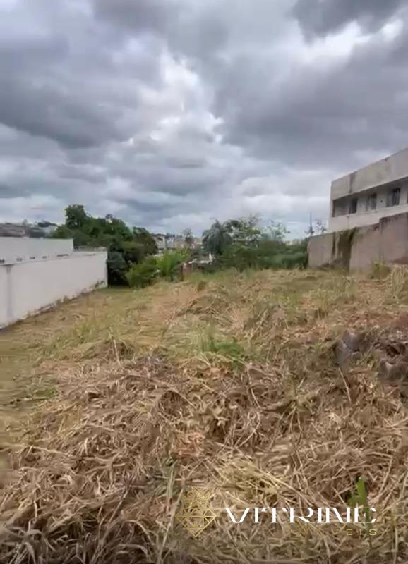 Lote à venda no Manoel Valinhas : 