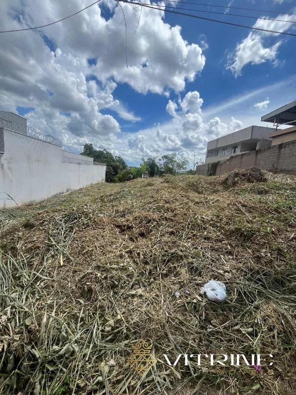 Lote à venda no Manoel Valinhas : 