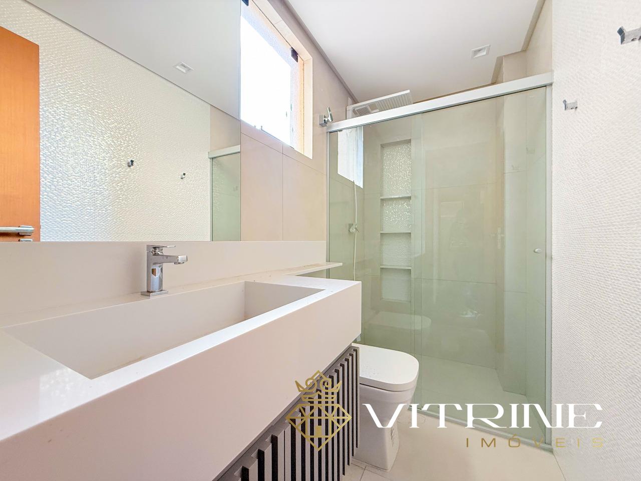 Cobertura à venda no Levindo de Paula Pereira: 