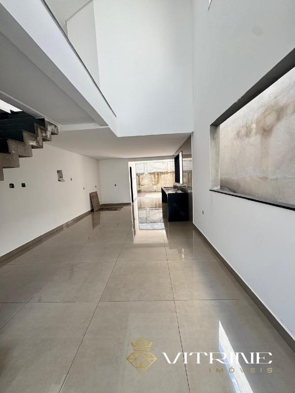 Casa à venda no Manoel Valinhas : 