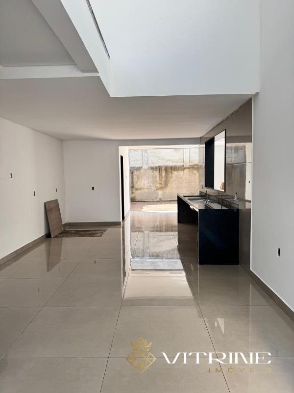 Casa à venda no Manoel Valinhas : 