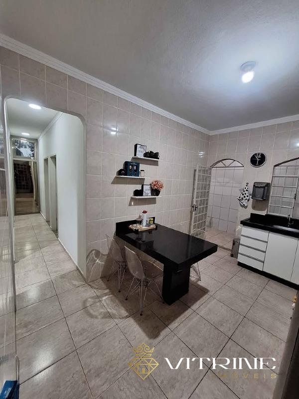 Casa à venda no Halim Souki: 