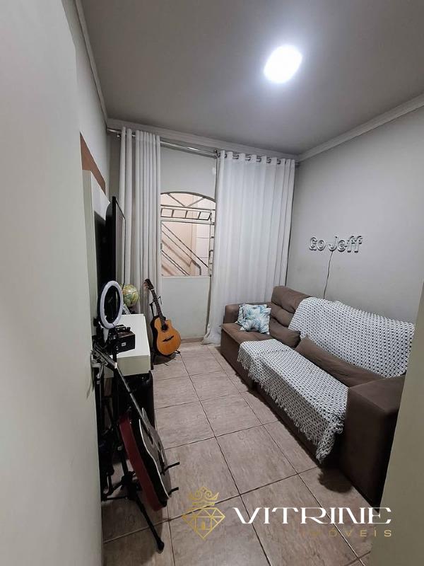 Casa à venda no Halim Souki: 