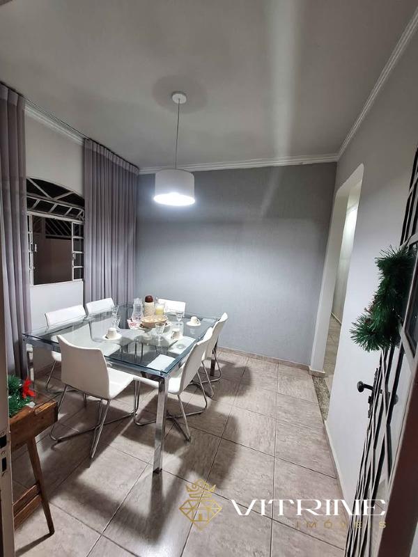 Casa à venda no Halim Souki: 