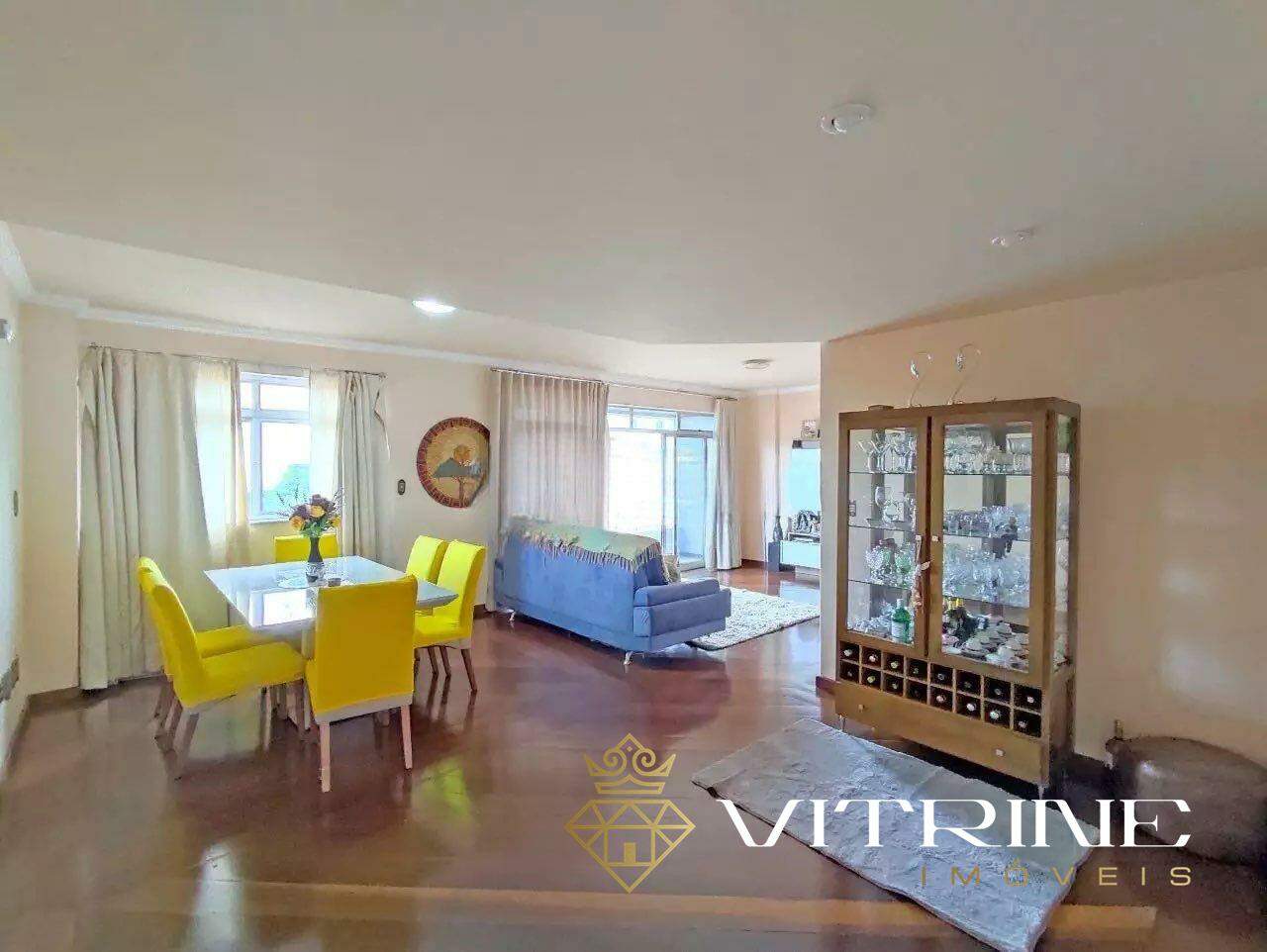 Apartamento à venda no Centro : 