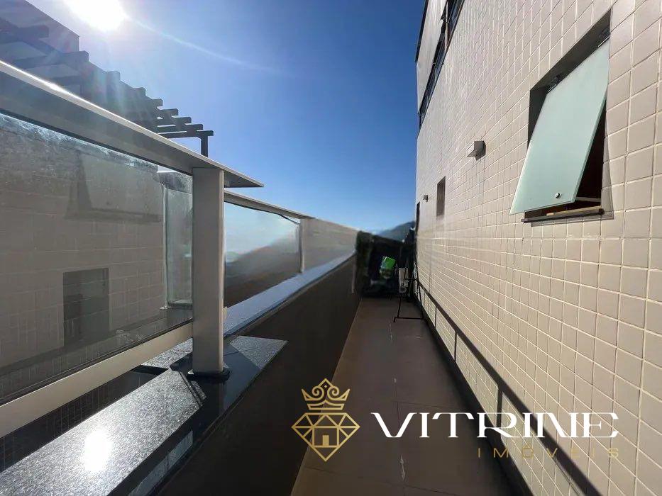 Cobertura à venda no Manoel Valinhas : 