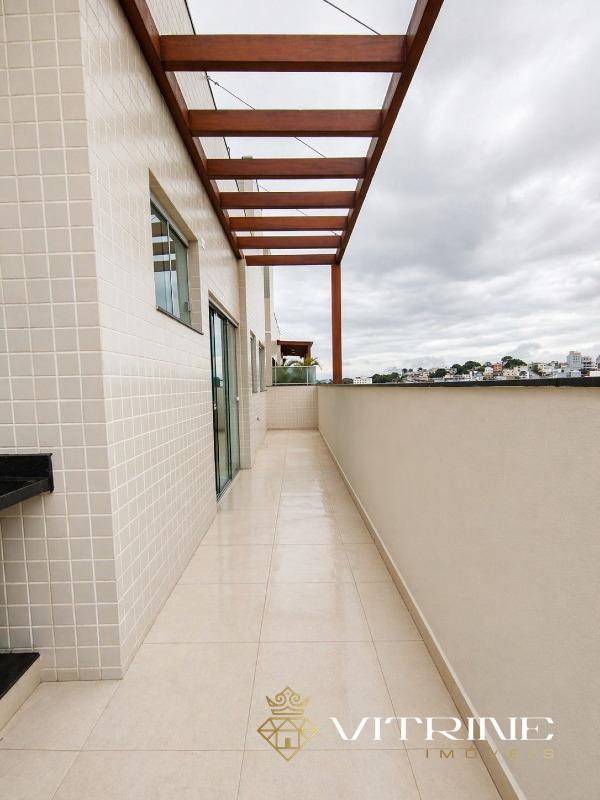 Cobertura à venda no Manoel Valinhas : 