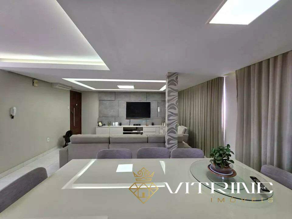 Apartamento à venda no Centro : 
