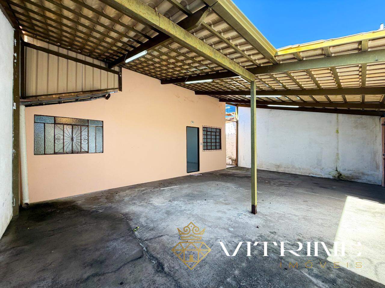 Casa à venda no Vila Das Roseiras: 