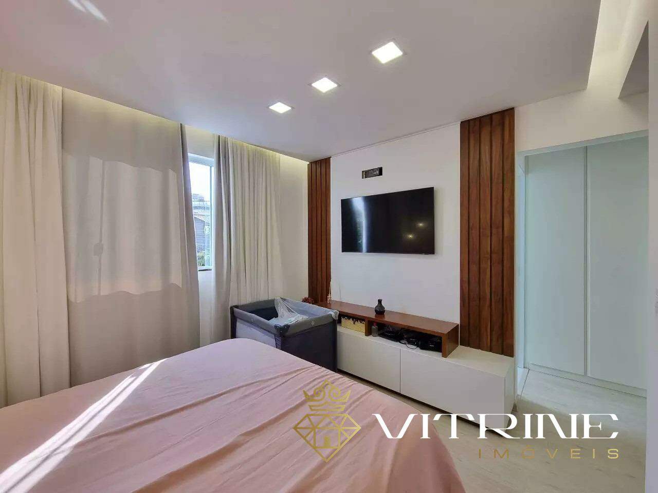 Apartamento à venda no Manoel Valinhas : 