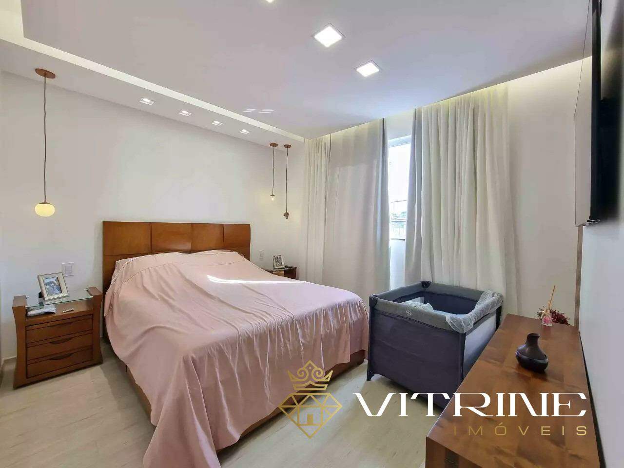 Apartamento à venda no Manoel Valinhas : 