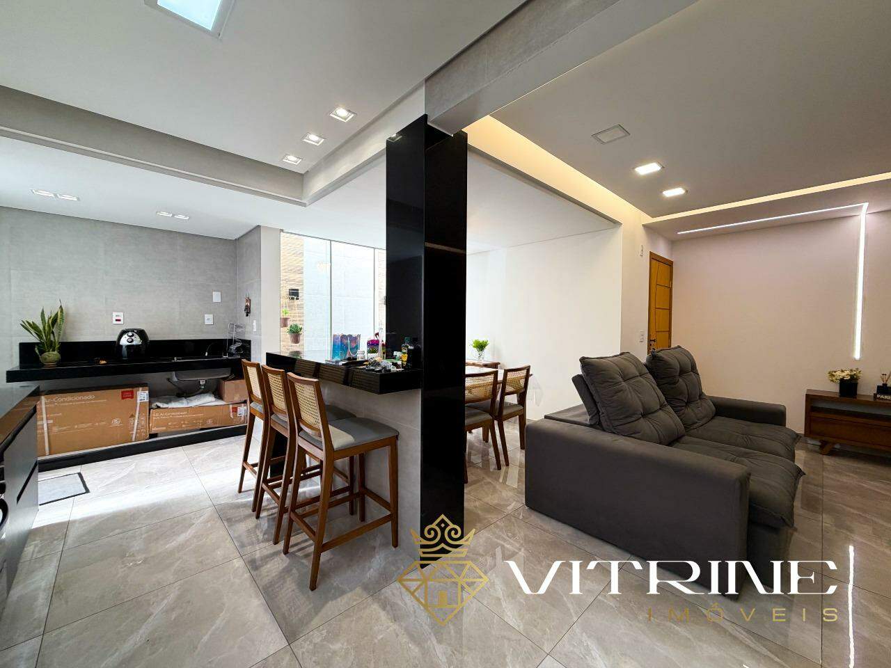 Apartamento à venda no Manoel Valinhas : 