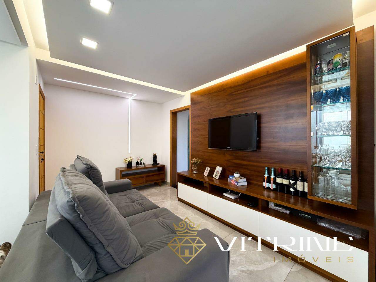 Apartamento à venda no Manoel Valinhas : 