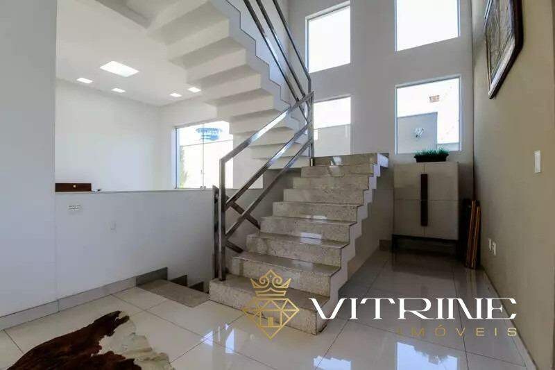 Casa à venda no Belvedere : 