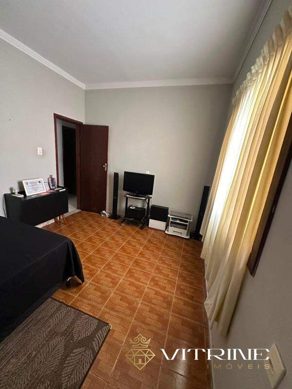 Casa à venda no Sagrada Família: 