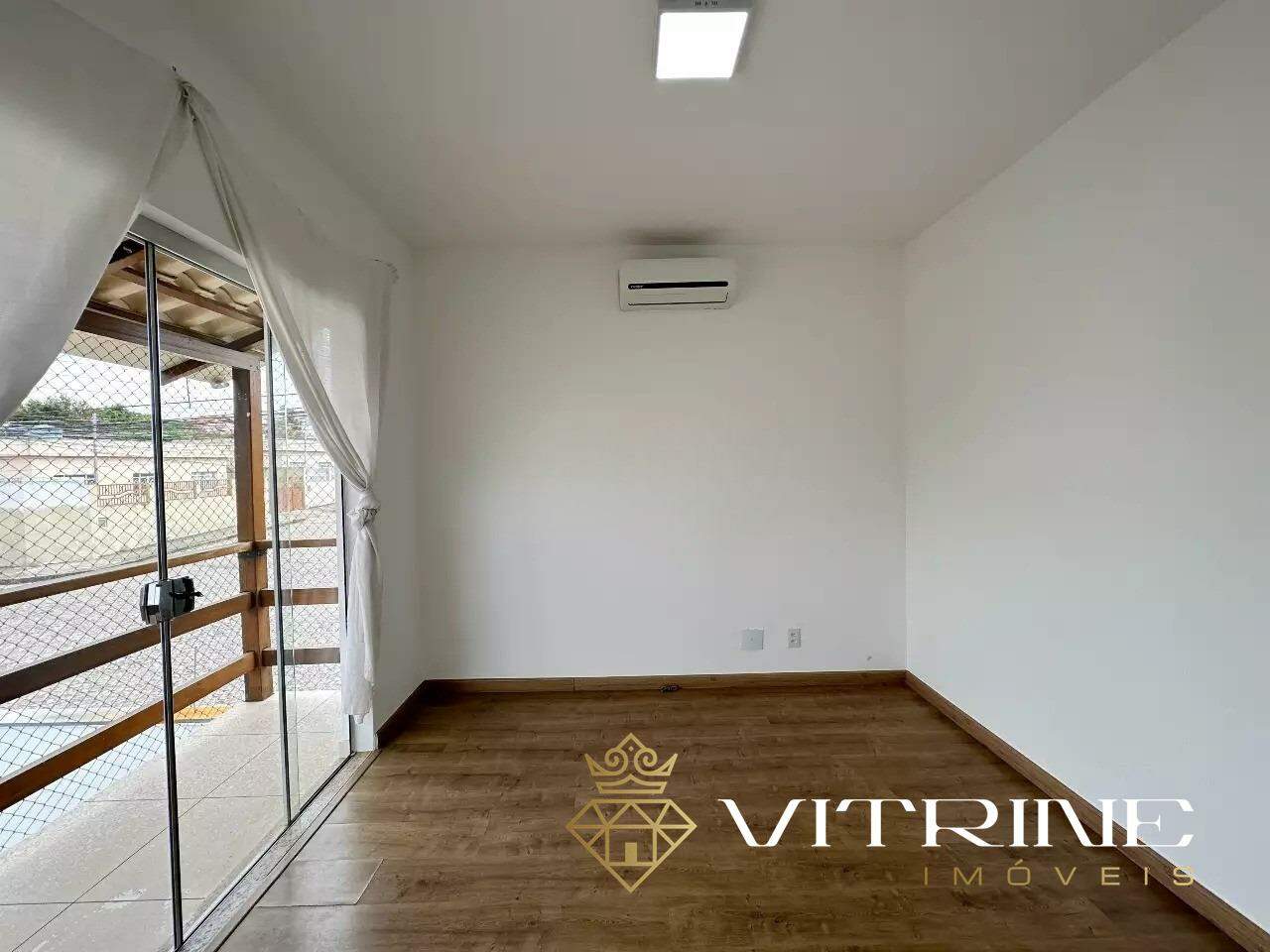 Casa à venda no Belvedere : 