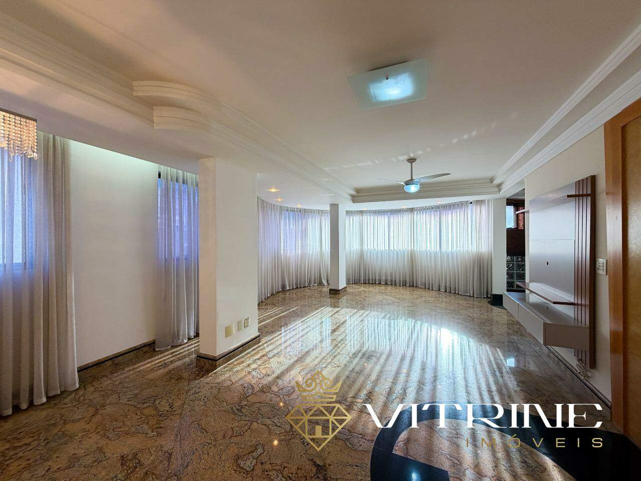 Apartamento à venda no Centro : 