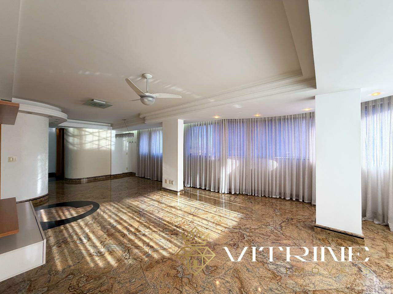 Apartamento à venda no Centro : 