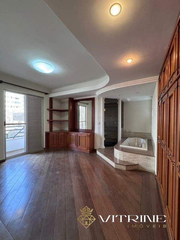 Apartamento à venda no Centro : 