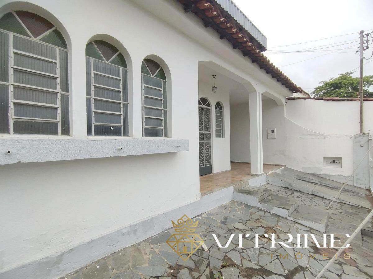 Casa à venda no Catalão: 
